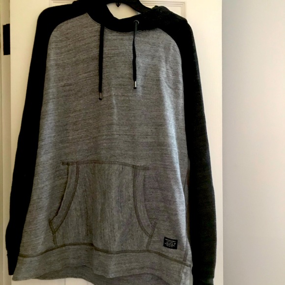 American Eagle Outfitters Other - AMERICAN EAGLE LARGE LIGHT GRAY/ DARK GRAY HOODIE